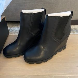 Sorel Joan Uptown Chelsea 9.5 NWB